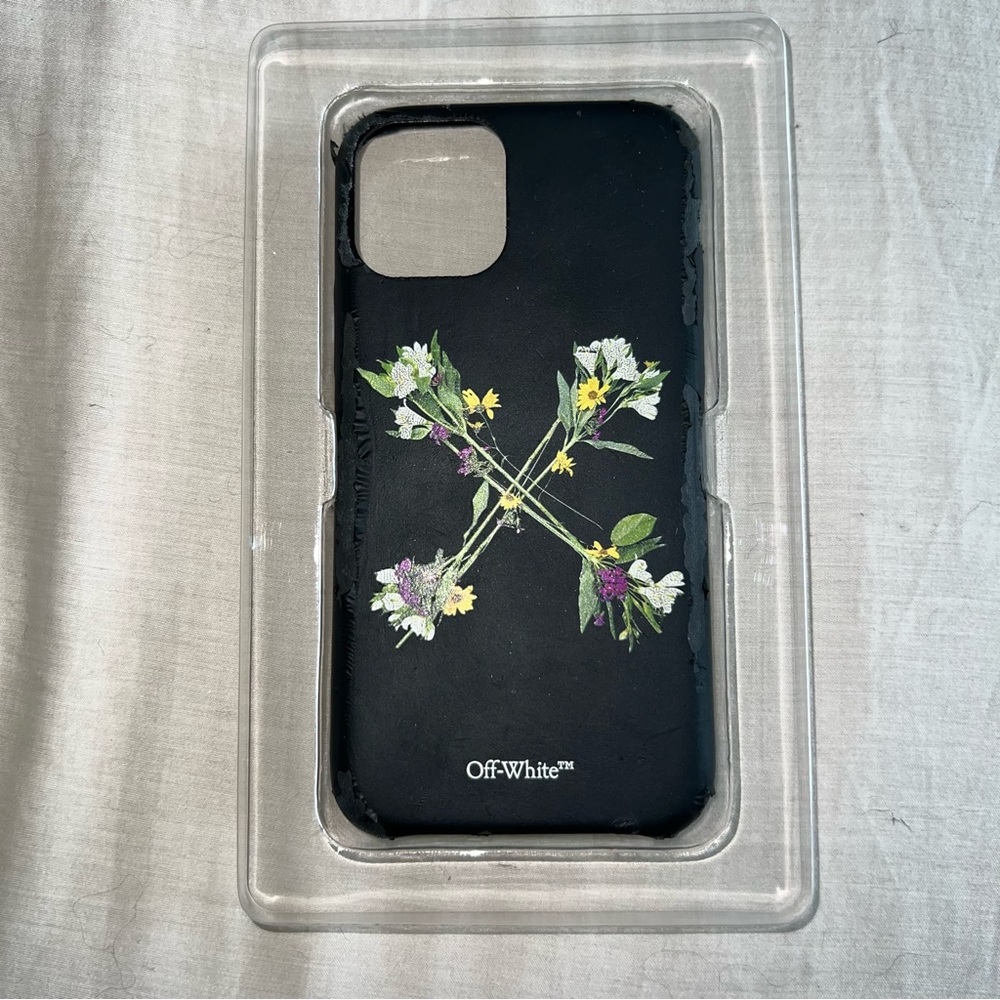 OFF-WHITE Virgil Abloh iPhone 11 Pro Case